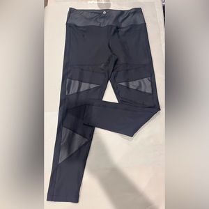 Gray workout leggings